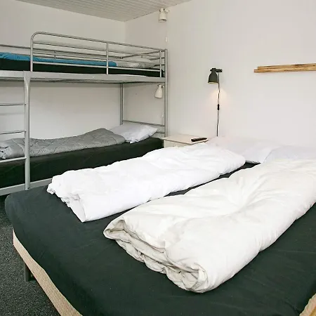 Vakantiehuis Holiday Vi *